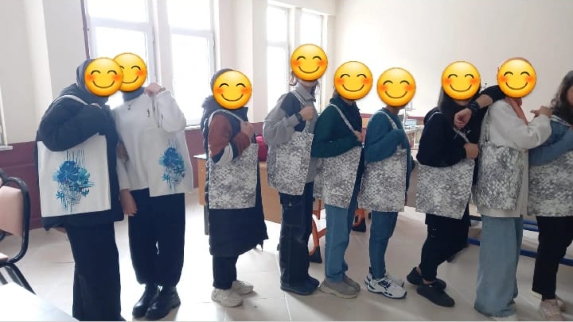 OKULUMUZ MODA TASARIM BÖLÜMÜ ETKİNLİKLERİMİZ