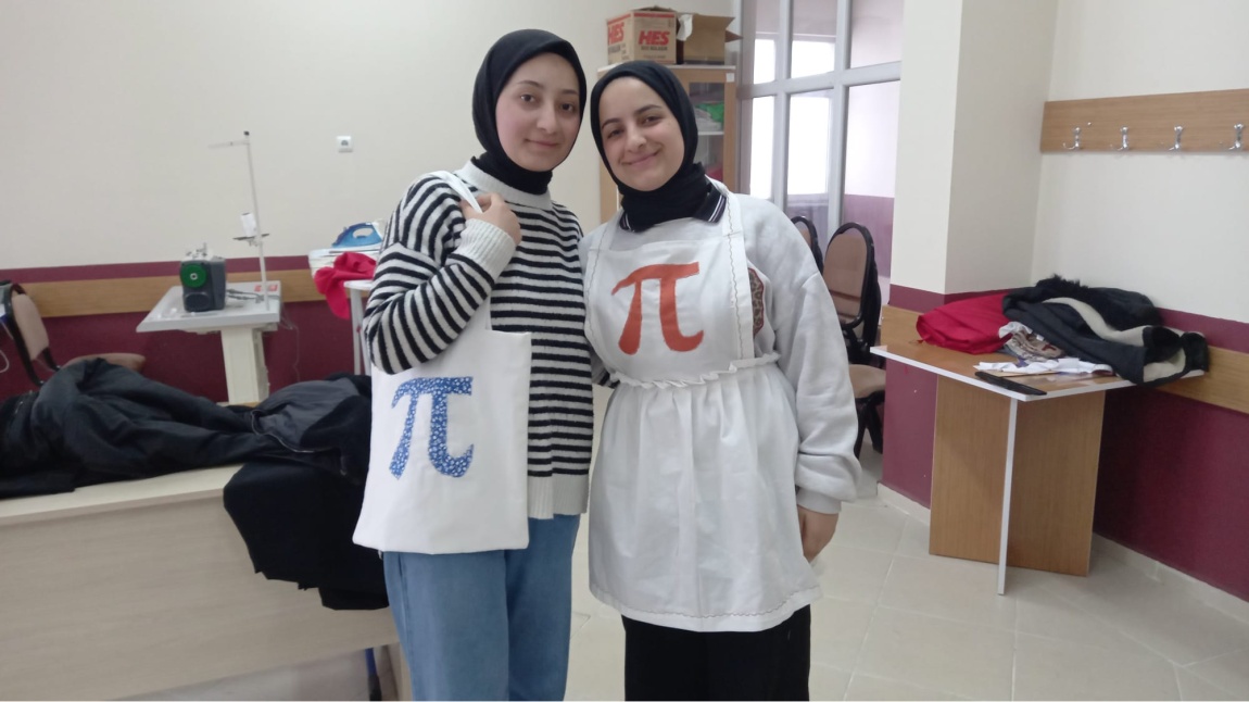 OKULUMUZDA ÇEŞİTLİ ETKİNLİKLER